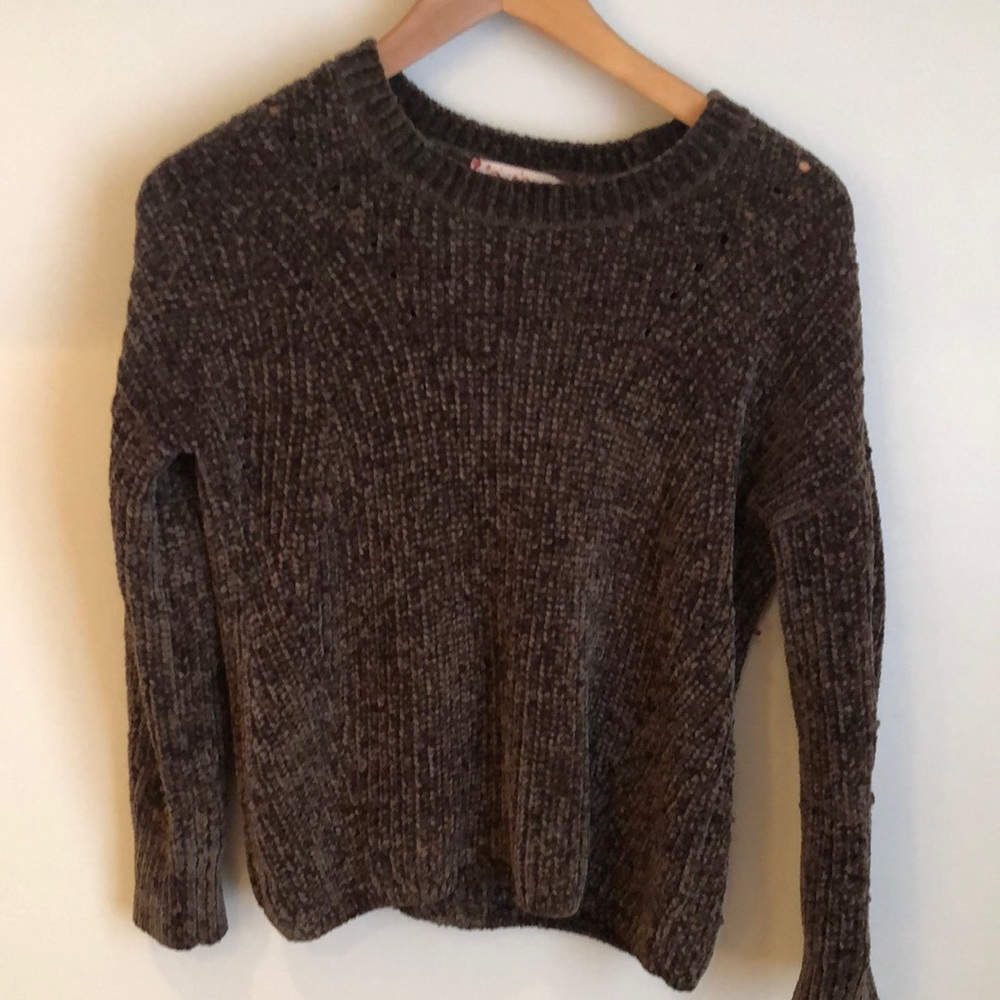 3/$10 Dark green crewneck sweater